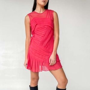 Nanette Lepore 100% Silk Pleated  Dress Size 6